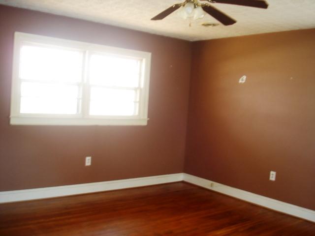 58 Ken Lane Ridgeway, VA 24148 - Photo 7 of 14 BR 1.jpg