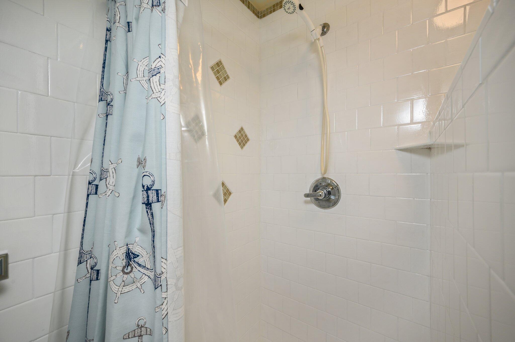883 Squirrel Road DeFuniak Springs, FL 32433 - Photo 32 of 57 a bathroom with a shower