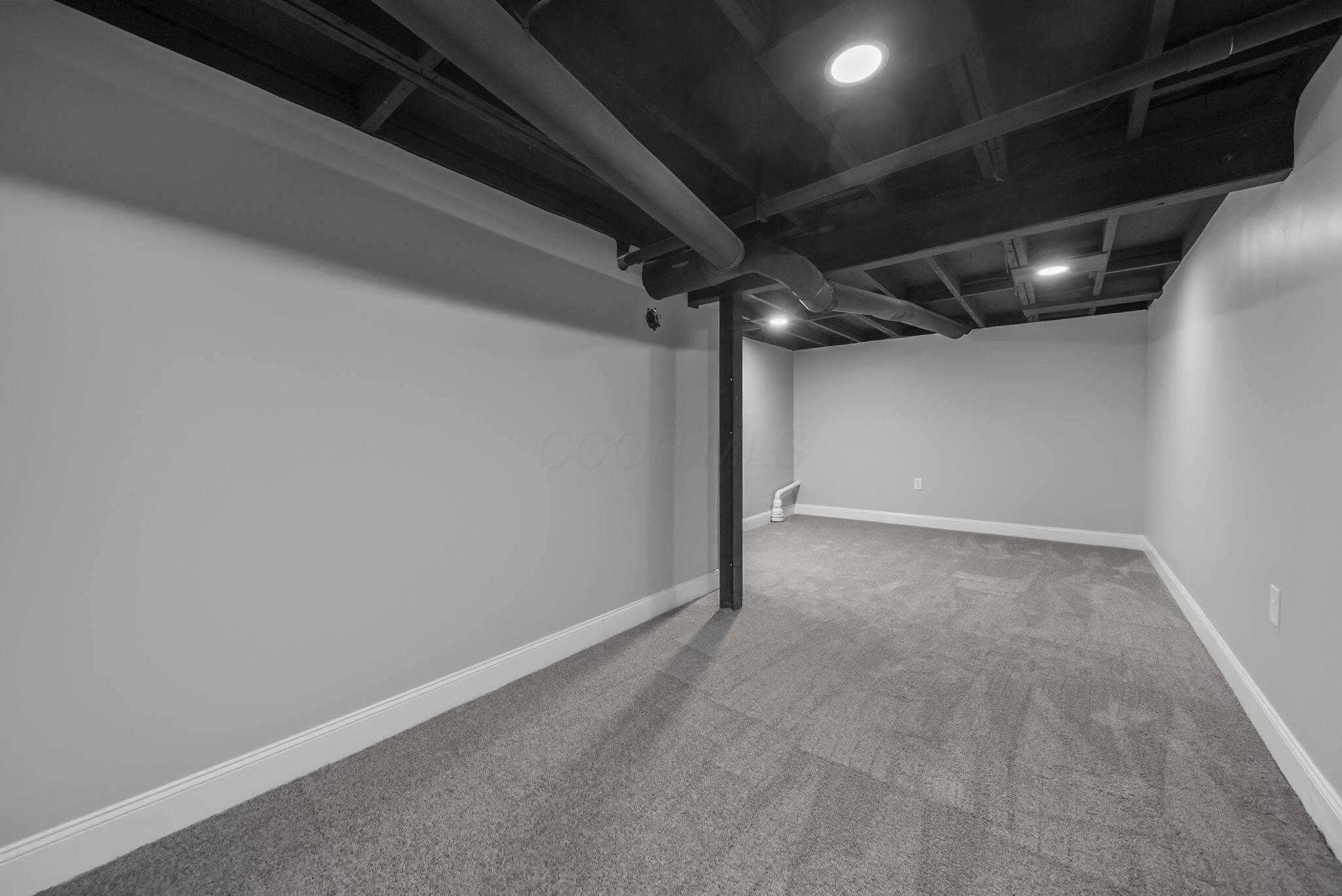 2555 Howey Road Columbus, OH 43211 - Photo 30 of 44 Gallery Image 30