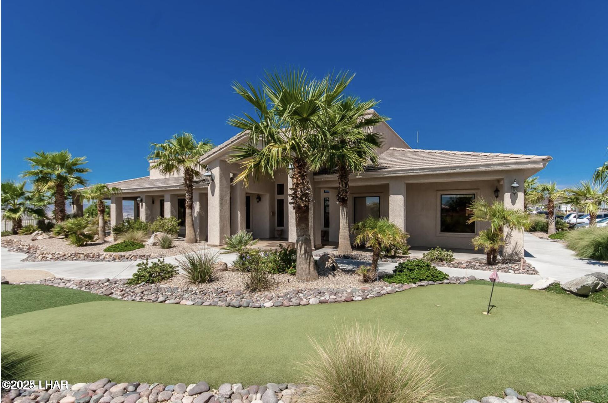 1905 Victoria Farms Road, Unit 92 Lake Havasu City, AZ 86404 - Photo 24 of 36 Owners Center:Office View