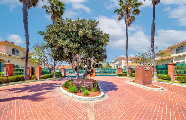 $1,159,000 | 4489 Spencer Street, Unit 224, Torrance, CA 90503