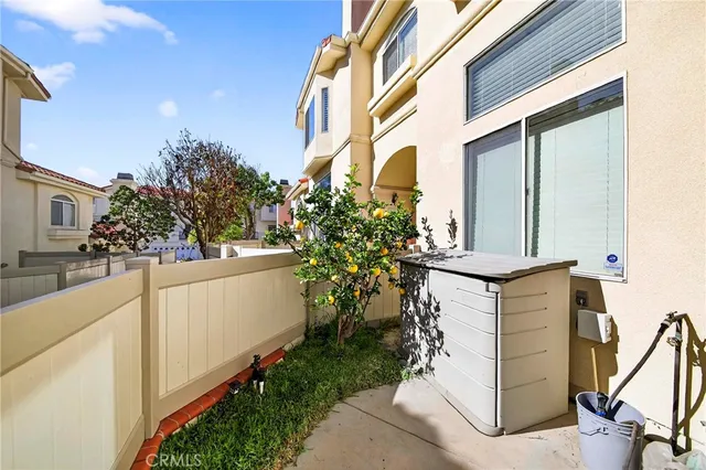 $1,159,000 | 4489 Spencer Street, Unit 224, Torrance, CA 90503