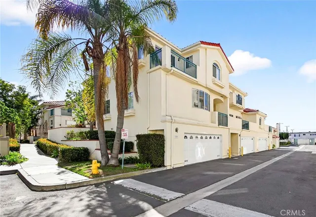 $1,159,000 | 4489 Spencer Street, Unit 224, Torrance, CA 90503