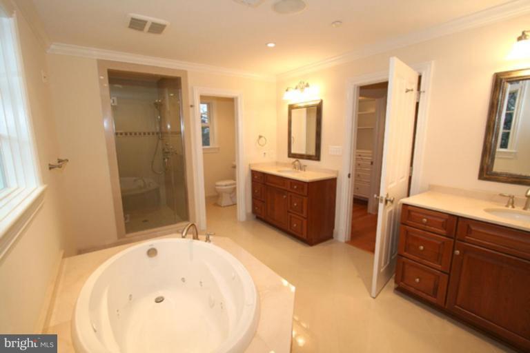 5608 Jordan Road Bethesda, MD 20816 - Photo 15 of 29 Master Bath #2