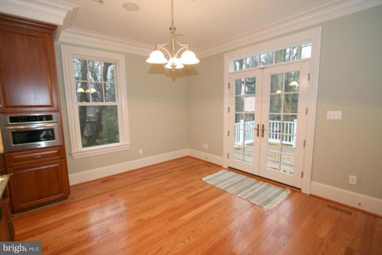 5608 Jordan Road Bethesda, MD 20816 - Photo 10 of 29 Kitchen/Dining Room