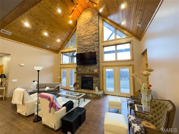 $499,000 | 27028 County Road 219, Wyaconda, MO 63474