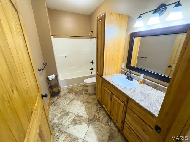 $499,000 | 27028 County Road 219, Wyaconda, MO 63474