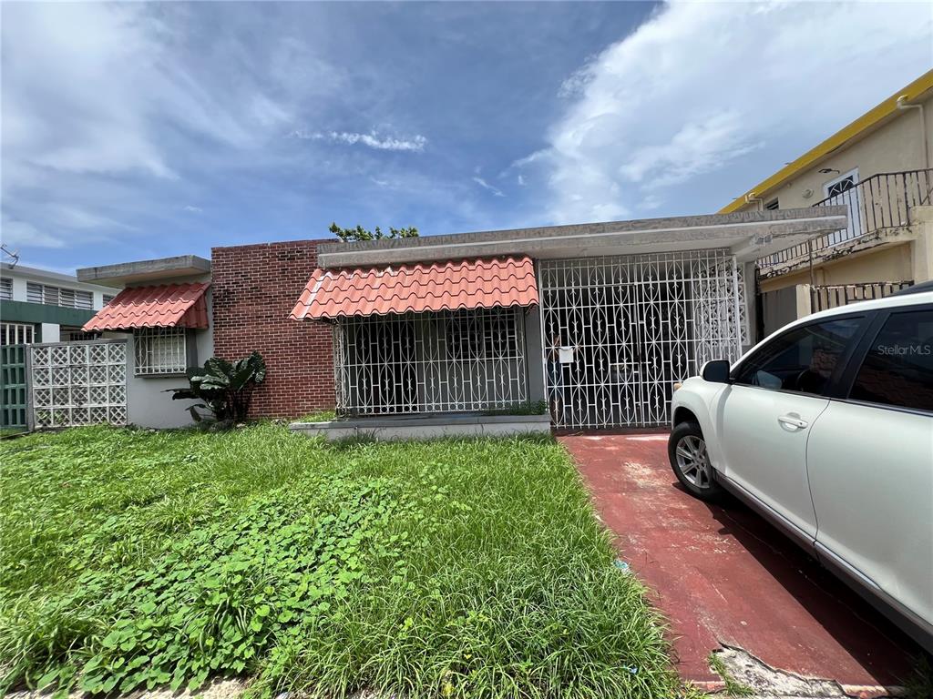 13 Ext Villa Rica Bayamon Prairie Bayamon, PR 00959 - Photo 1 of 1