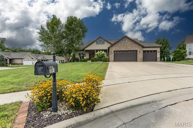 $550,000 | 3841 Ember Court, Edwardsville, IL 62025