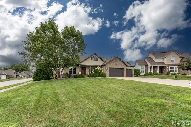 $550,000 | 3841 Ember Court, Edwardsville, IL 62025