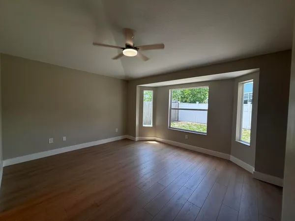 $350,000 | 1001 Harvest Moon Drive, Seffner, FL 33584