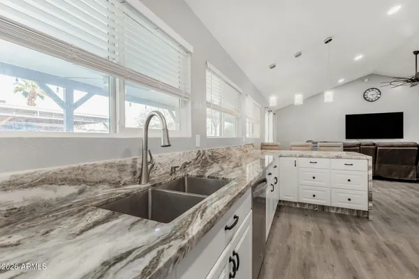 $489,900 | 13203 North 56th Avenue, Glendale, AZ 85304