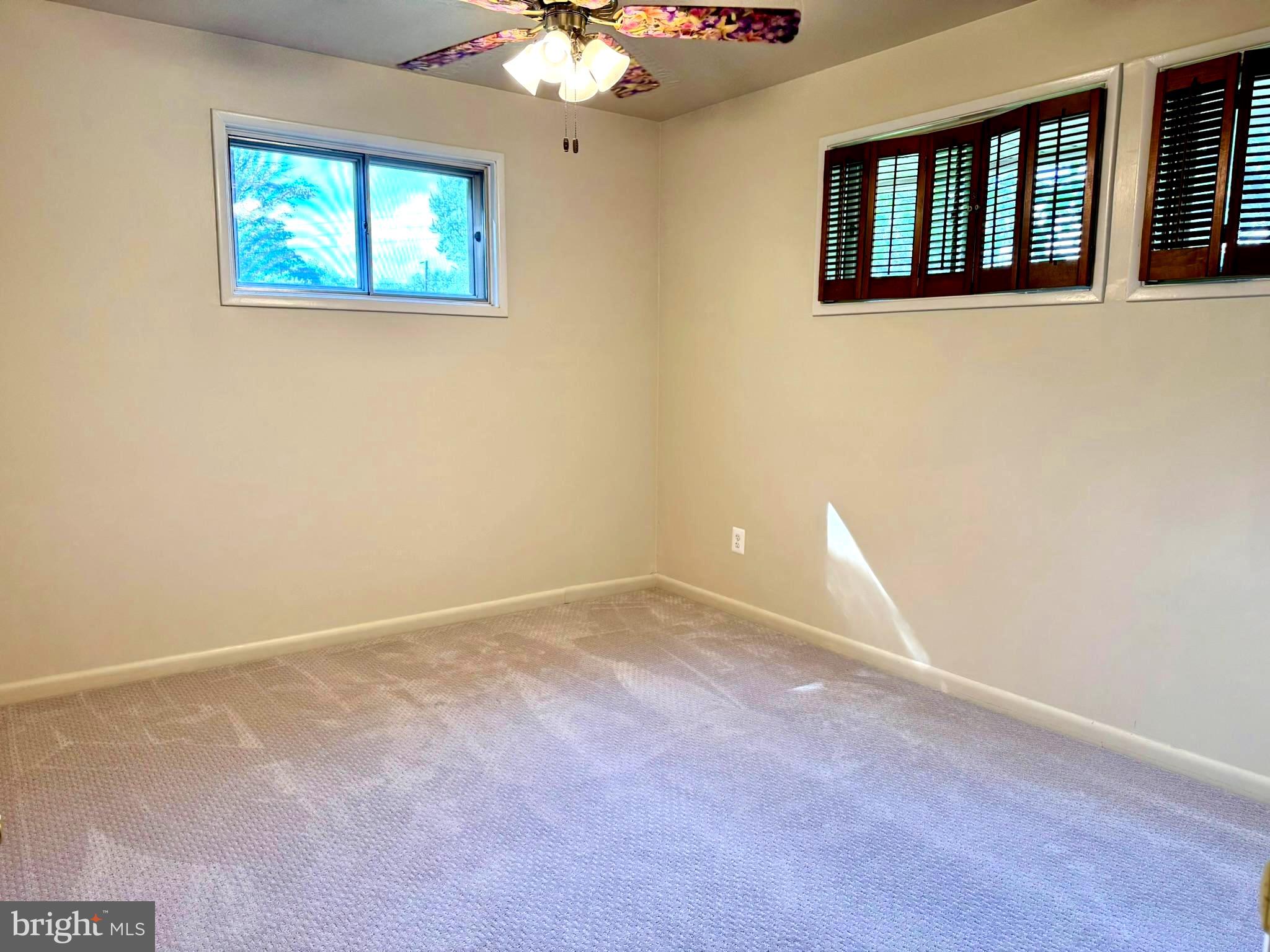 7200 Highland Street Springfield, VA 22150 - Photo 19 of 29 a view of an empty room with a window