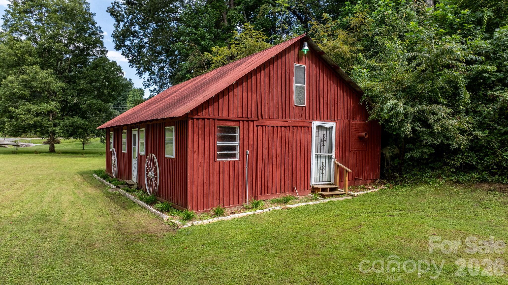 100 Goose Creek Road Marion, NC 28752 - Photo 24 of 45 Gallery Image 24