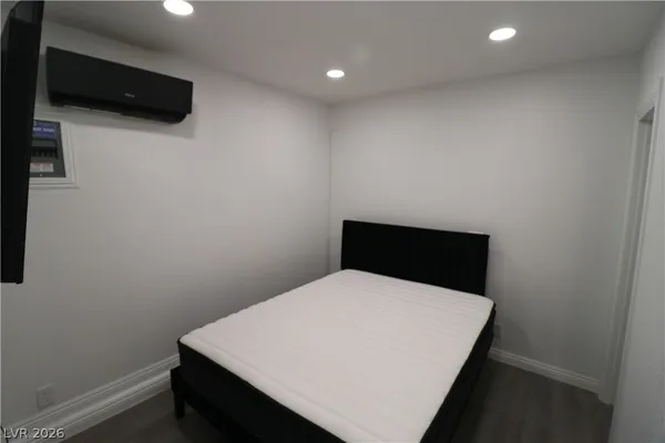 $3,230 | 4800 Fernley Way, Las Vegas, NV 89110