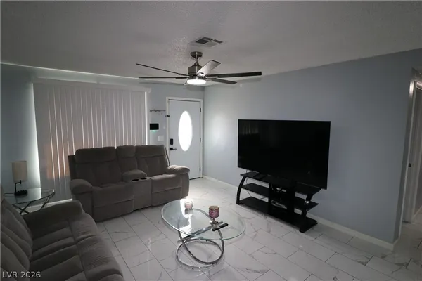 $3,230 | 4800 Fernley Way, Las Vegas, NV 89110