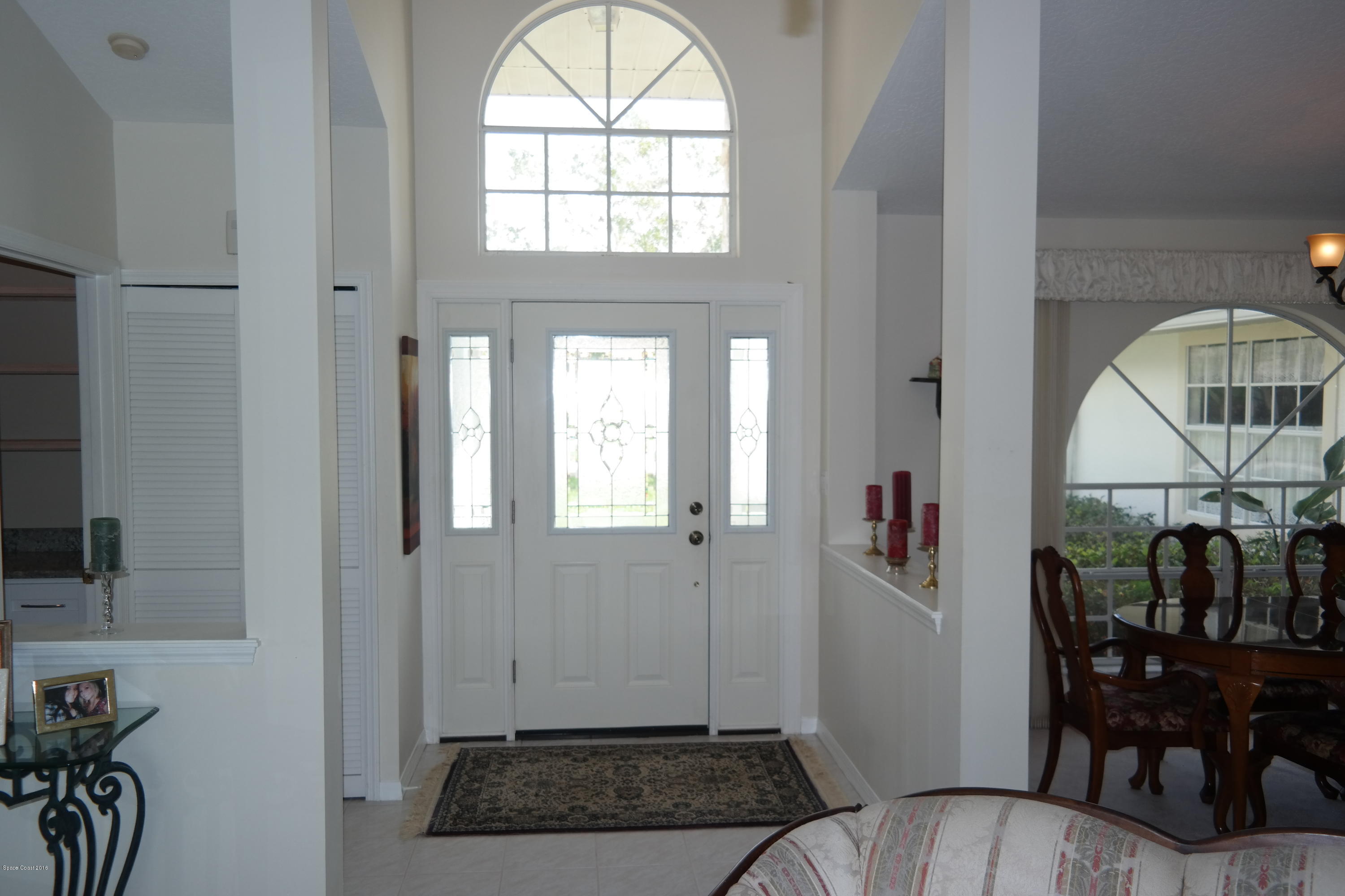 3370 Holly Springs Road Melbourne, FL 32934 - Photo 4 of 27 Foyer