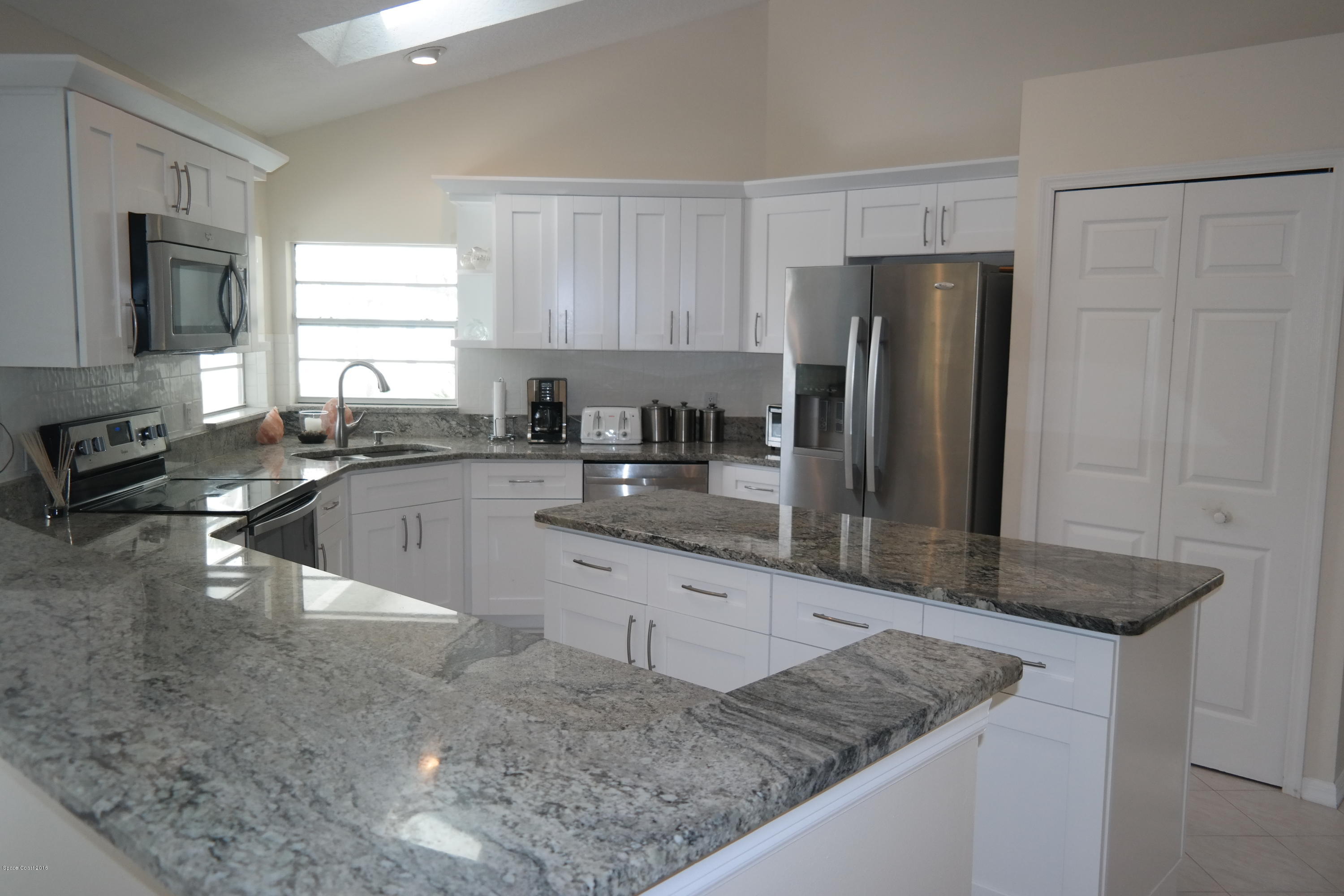 3370 Holly Springs Road Melbourne, FL 32934 - Photo 7 of 27 Brand New Kitchen