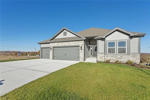 $466,520 | 8890 North Monroe Avenue, Kansas City, MO 64156