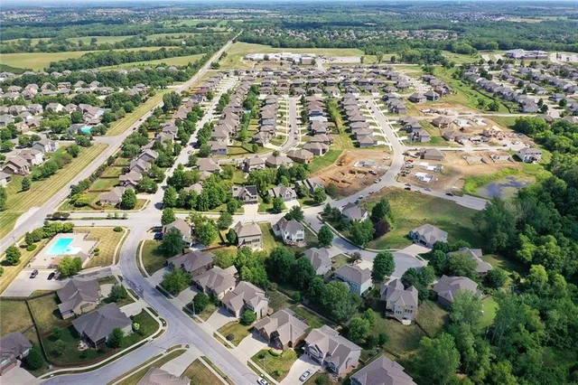 $466,520 | 8890 North Monroe Avenue, Kansas City, MO 64156