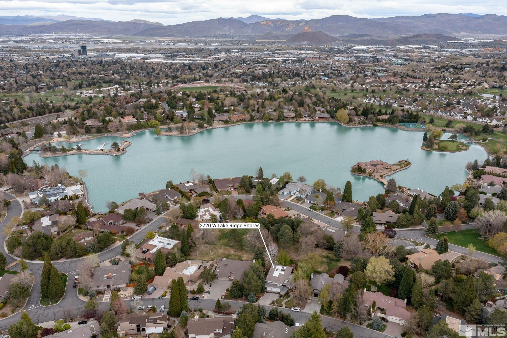 2720 West Lakeridge Reno, NV 89519 - Photo 28 of 40 an aerial view of multiple house