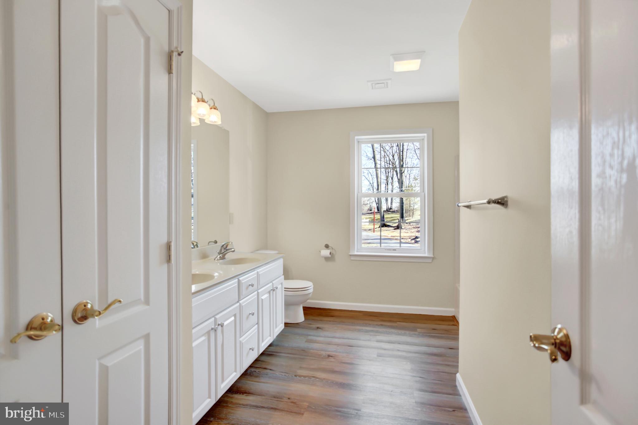 430 Sawmill Road New Providence, PA 17560 - Photo 23 of 36 Upper Level Bathroom