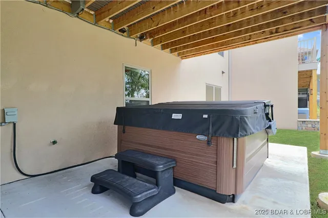 $649,900 | 78 Bella Terra Court, Sunrise Beach, MO 65079