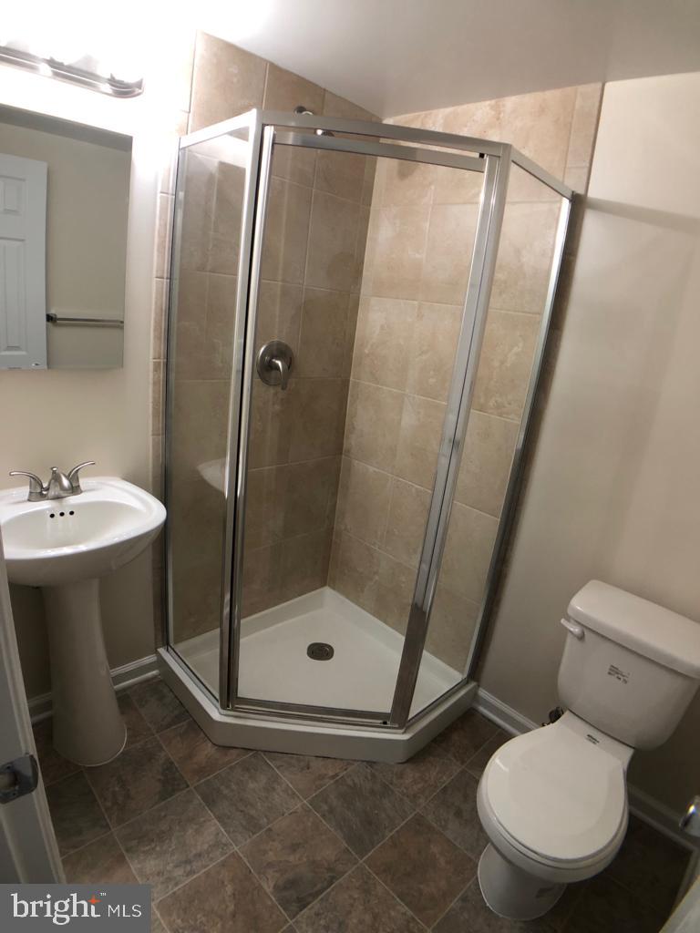 3852 Bel Pre Road, Unit 8186 Silver Spring, MD 20906 - Photo 11 of 21 Master - full bath #2