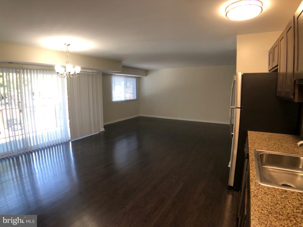 3852 Bel Pre Road, Unit 8186 Silver Spring, MD 20906 - Photo 18 of 21