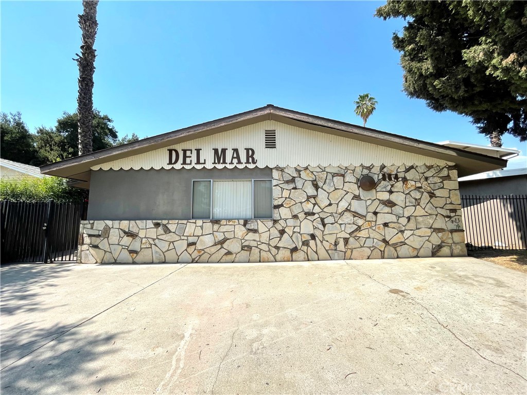 364 West 19th Street, Unit 3 San Bernardino, CA 92405 - Photo 1 of 10