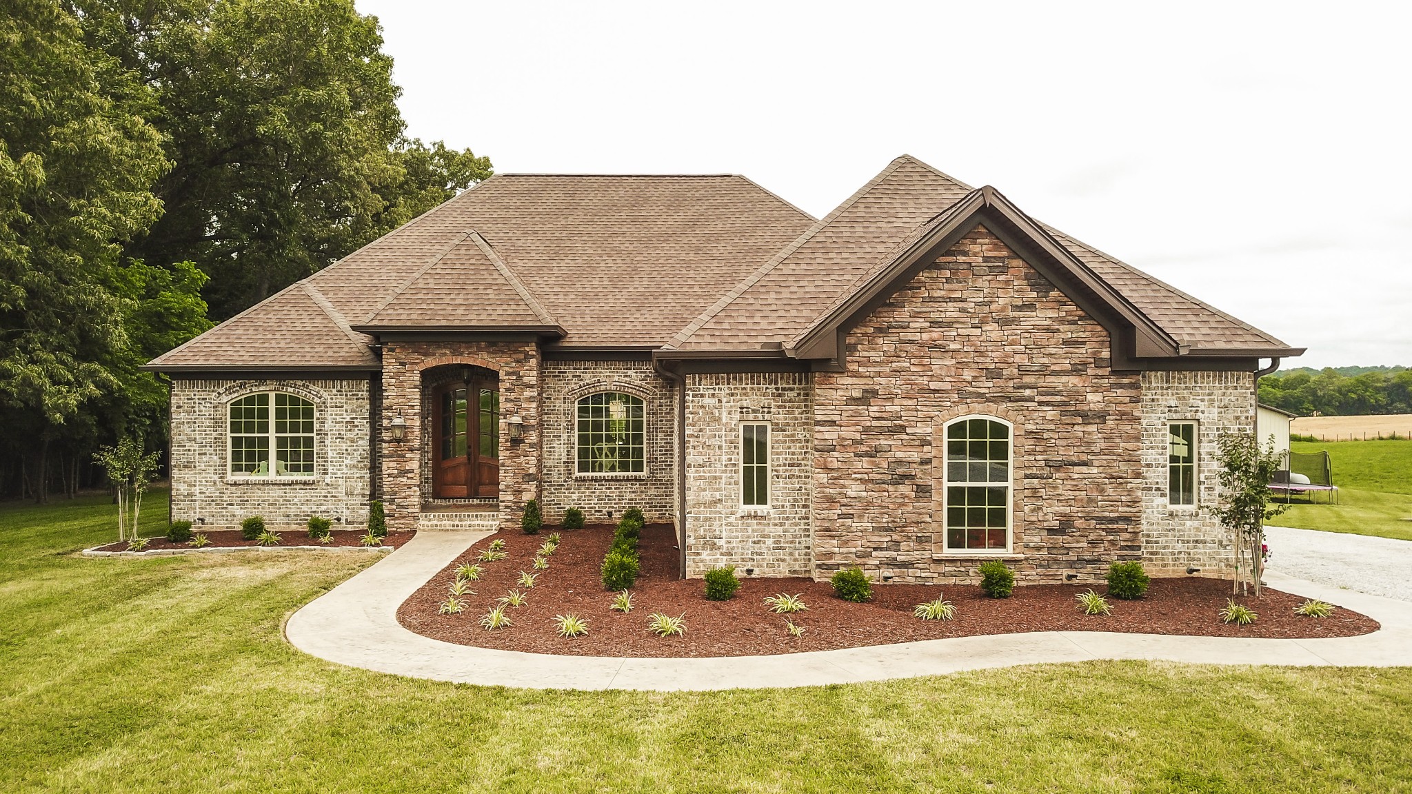 4294 Dot Road Springfield, TN 37172 - Photo 2 of 50 a front view of a house with a yard