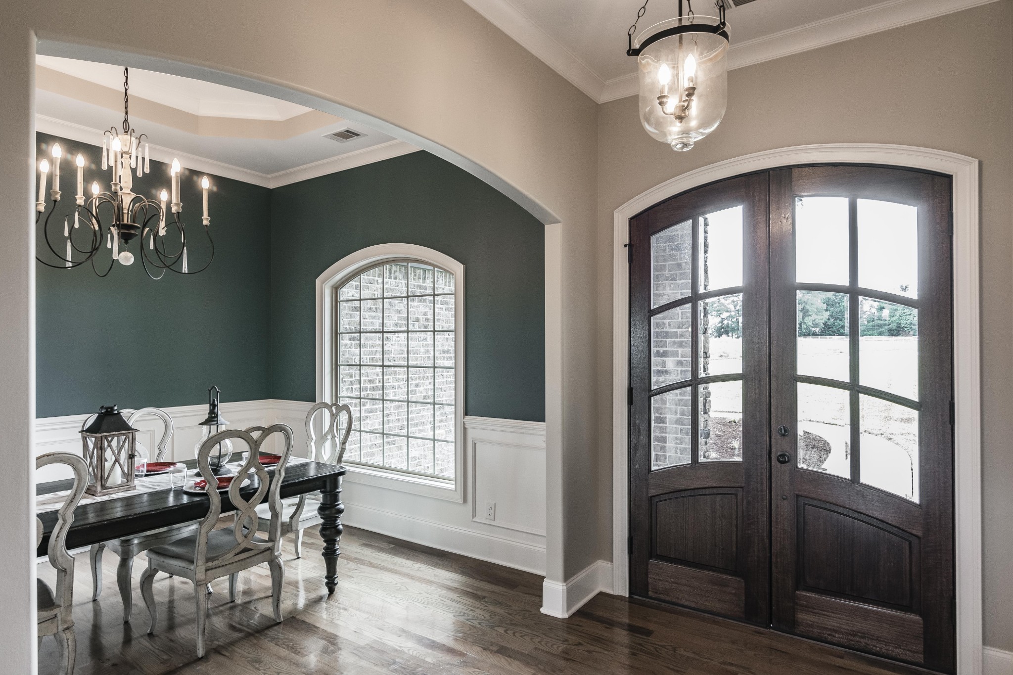 4294 Dot Road Springfield, TN 37172 - Photo 18 of 50 a view of a livingroom with furniture window and wooden floor
