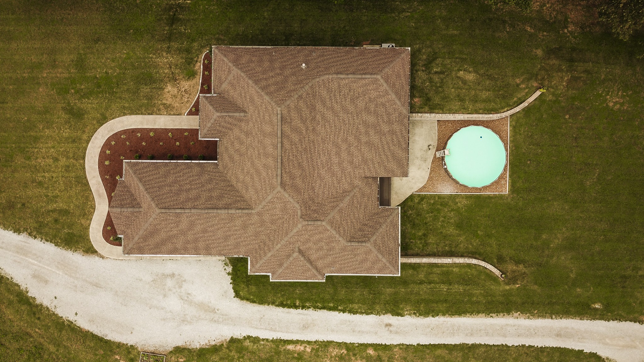 4294 Dot Road Springfield, TN 37172 - Photo 4 of 50 a bathroom with a sink and mirror