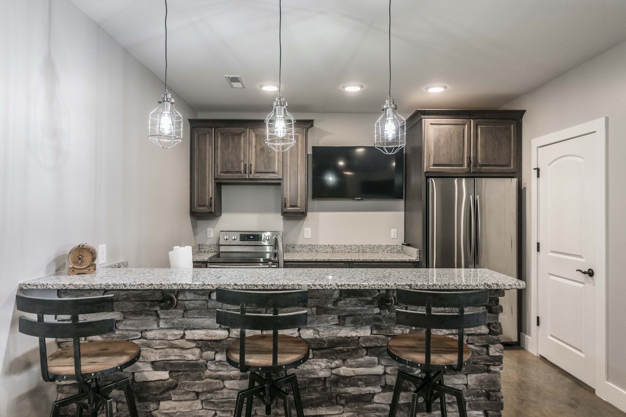 4294 Dot Road Springfield, TN 37172 - Photo 44 of 50 a kitchen with kitchen island granite countertop a table and chairs in it
