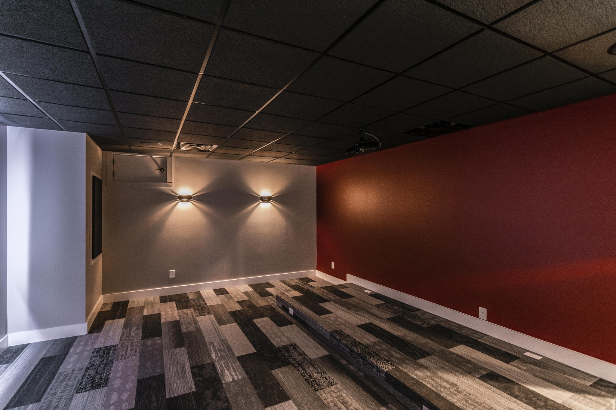 4294 Dot Road Springfield, TN 37172 - Photo 48 of 50 a bed sitting in a room next to a window