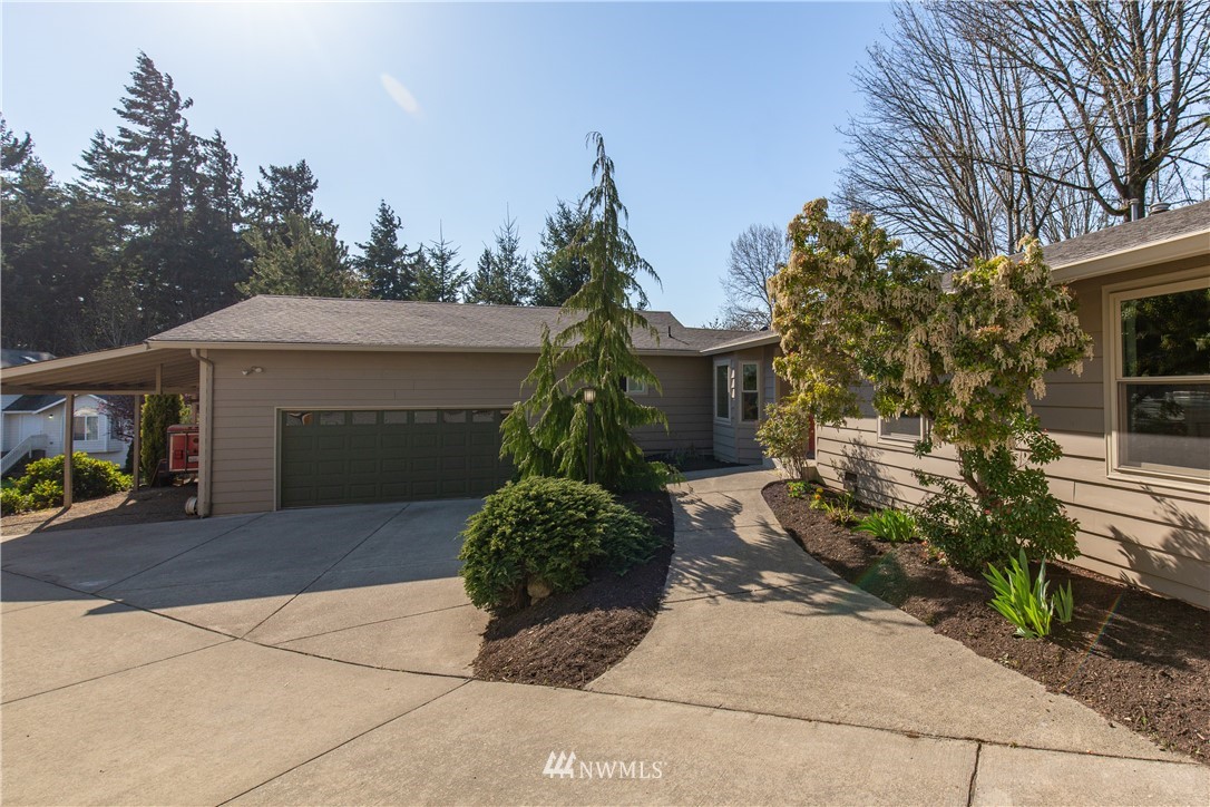 18450 114th Avenue Southeast Renton, WA 98055 - Photo 2 of 40 Gallery Image 2