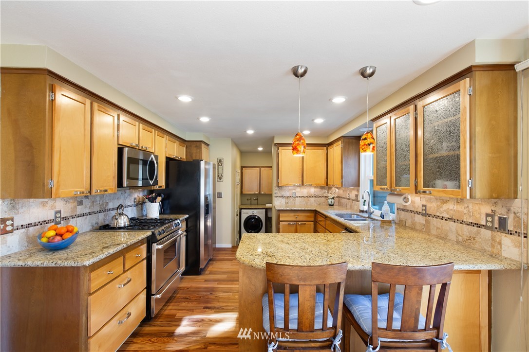 18450 114th Avenue Southeast Renton, WA 98055 - Photo 15 of 40 Gallery Image 15