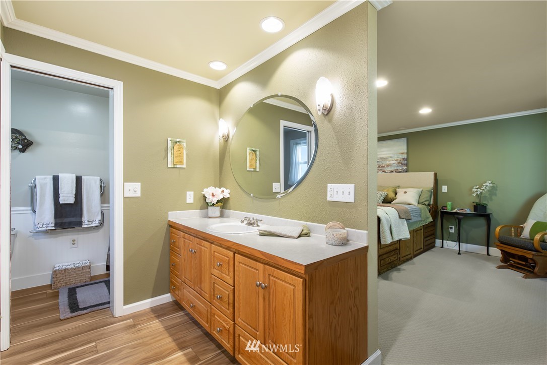 18450 114th Avenue Southeast Renton, WA 98055 - Photo 21 of 40 Gallery Image 21