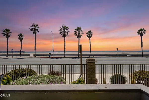 $784,999 | 275 East Surfside Drive, Port Hueneme, CA 93041