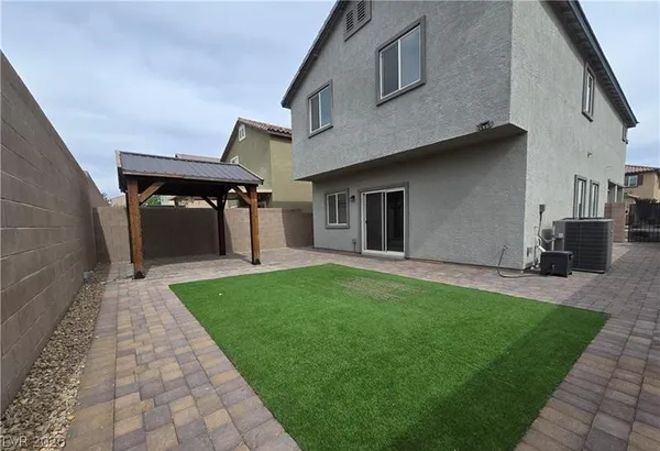 $2,220 | 9771 Breezy Court, Las Vegas, NV 89178