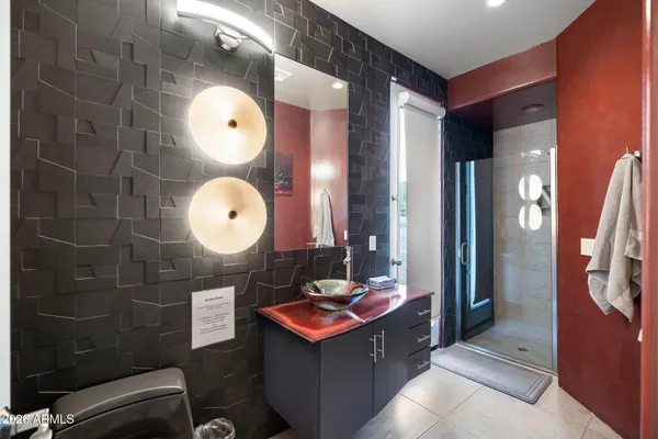 $6,900 | 33905 North 4th Drive, Phoenix, AZ 85085