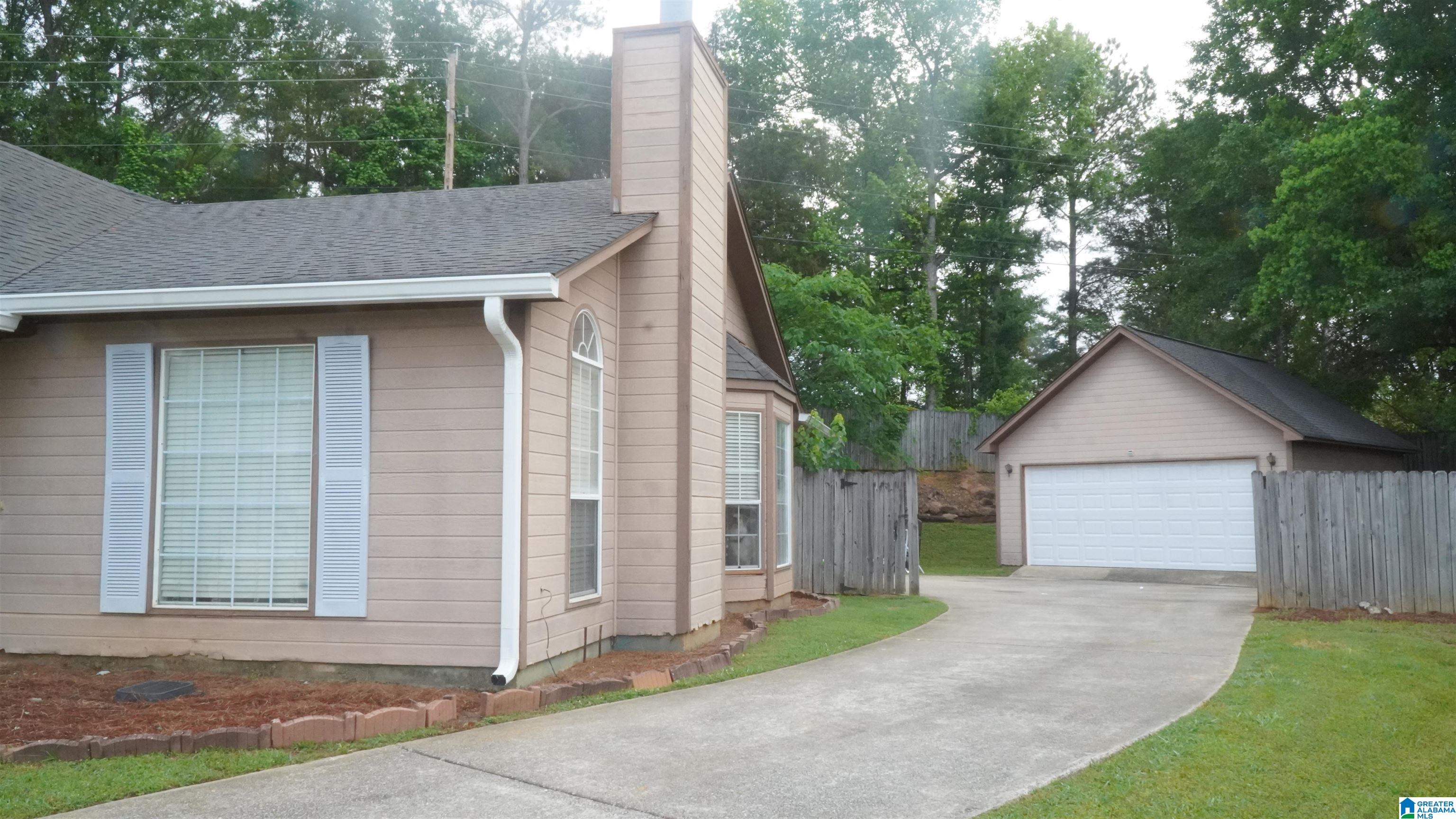 121 Park Place Way Alabaster, AL 35007 - Photo 4 of 27