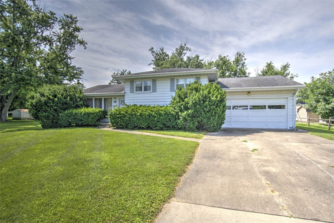 3113 Chestnut Avenue Decatur, IL 62521 - Photo 8 of 35