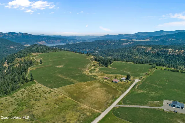 $1,595,000 | 7375 East Sunrise Drive, Harrison, ID 83833