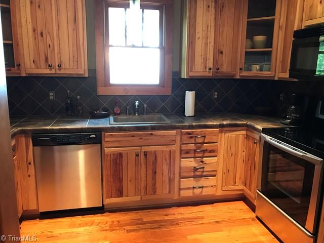 2163 Casper Hawkins Road Ferguson, NC 28624 - Photo 4 of 21