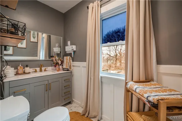 $250,000 | 904 2nd Street, Geddes, NY 13209