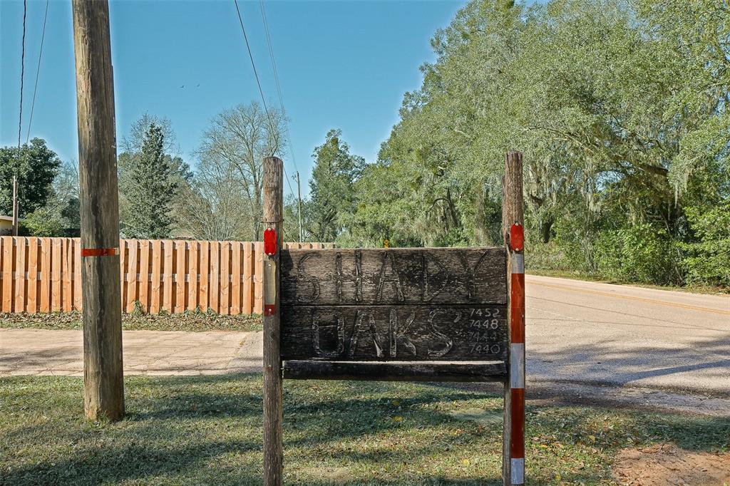 7452 Southeast 135th Street Summerfield, FL 34491 - Photo 16 of 43 a view of a backyard