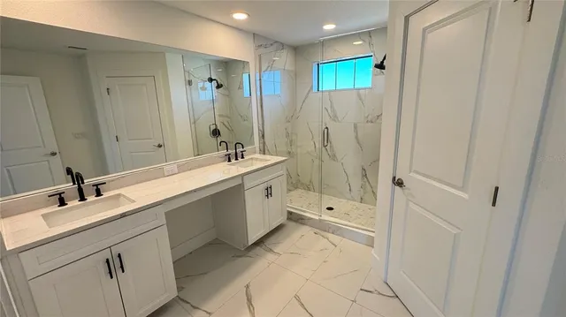 $3,200 | 18515 Midsummer Place, Venice, FL 34293