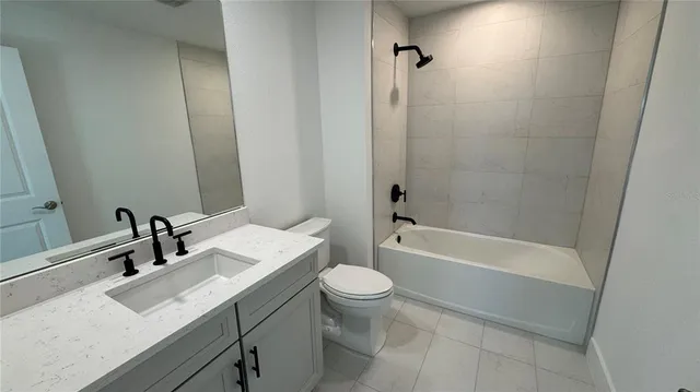 $3,200 | 18515 Midsummer Place, Venice, FL 34293