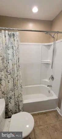$2,690 | 423 North Mt Vernon Circle, Bensalem, PA 19020